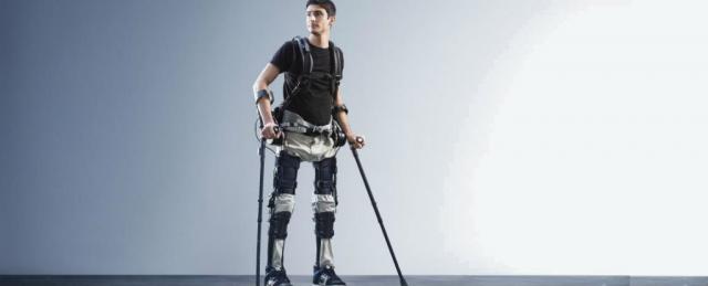 Egzoskelet omoguæava paralizovanima da prohodaju